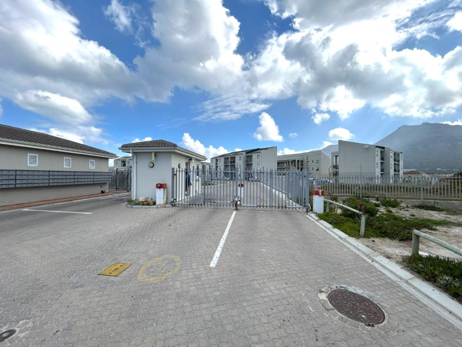 2 Bedroom Property for Sale in Muizenberg Western Cape